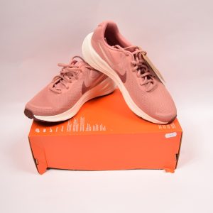 Nike Revolution 7 cipő