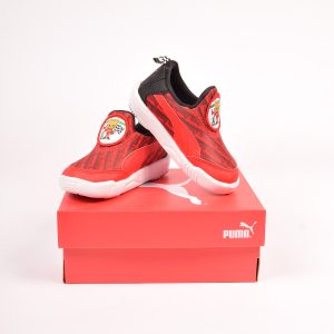 Ferrari x Puma cipő